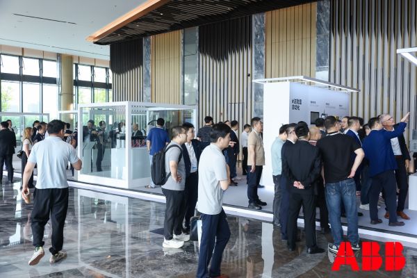 1760181042699480.jpg 4.jpg